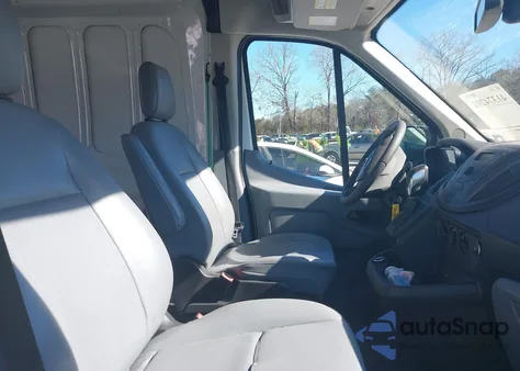 2018 Ford Transit-250 z USA, uszkodzony, nr VIN 1FTYR2XM1JKA84204